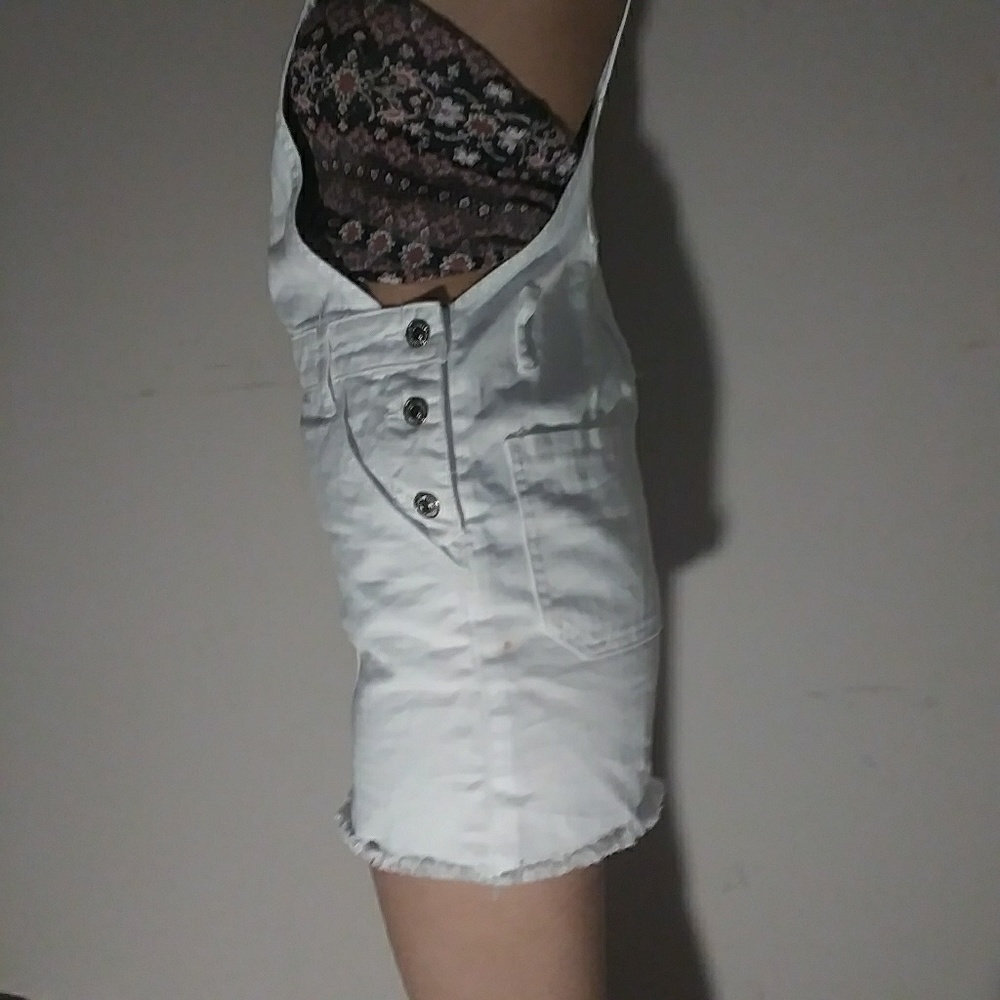 Overall skirt